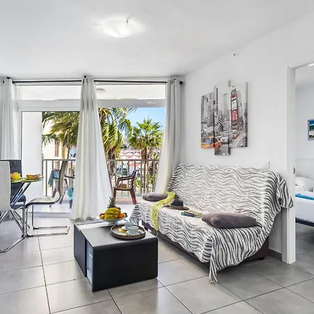 3f. Beautiful In Americas * Playa de las Americas (Tenerife)