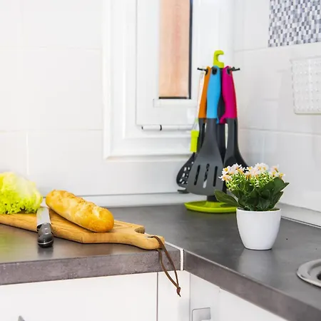 Comfy In Americas Air Condition